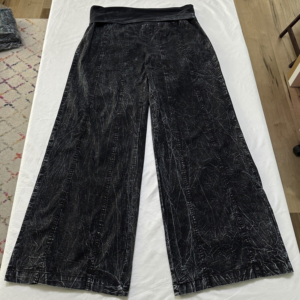 Mind Set XCVI Fold Over Wide Leg Flare Pants Size M Acid Wash Black Boho Grunge - Picture 9 of 10